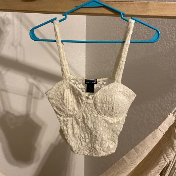 Lace bodice - Picture 1 of 4